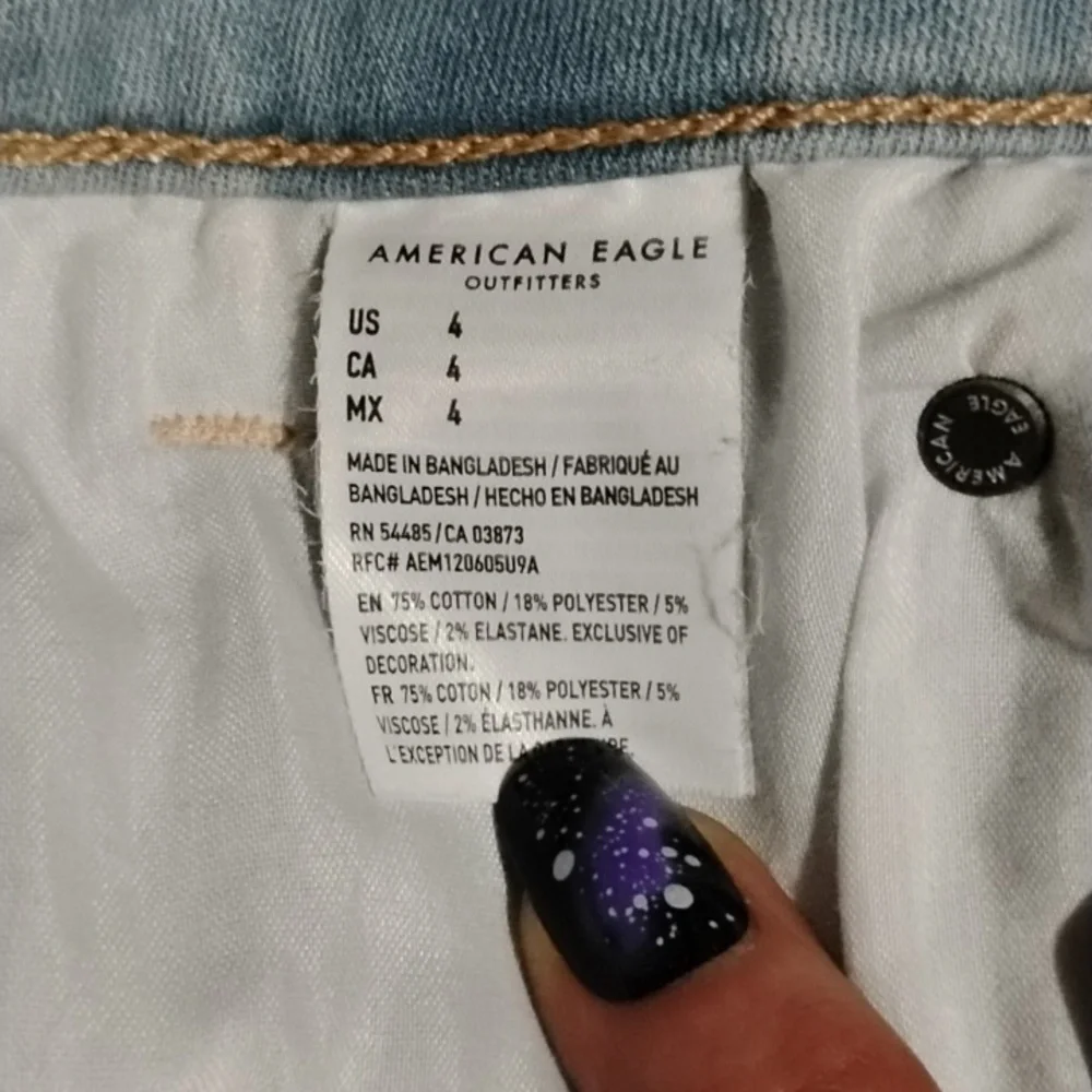Pair Of American Eagle Ladies Shorts - Picture 4 of 4